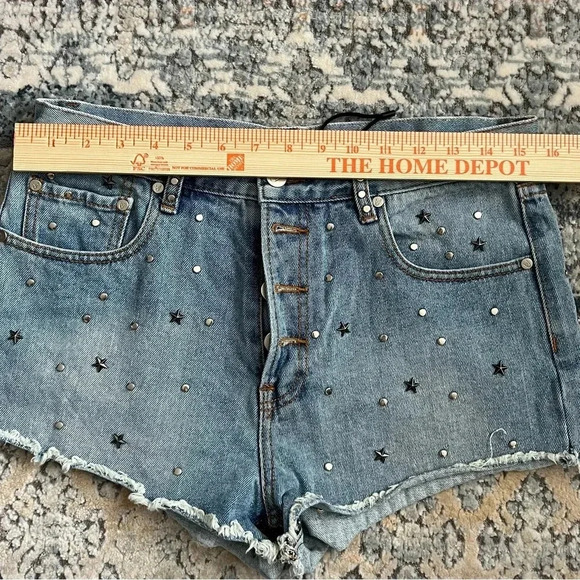 MINKPINK Shorts - Picture 4 of 7